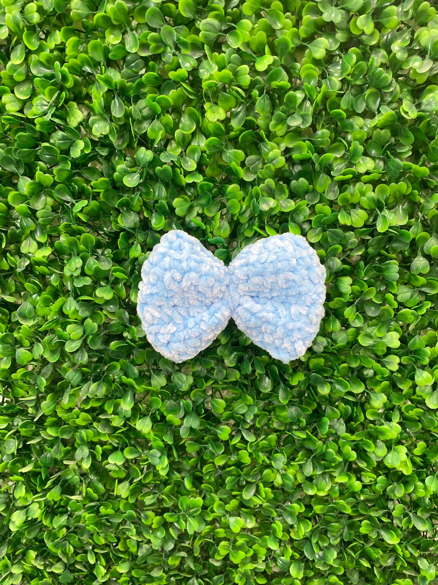 Handmade Velvet Cloud Bow – Soft & Dreamy Hair Accessory in Baby Blue